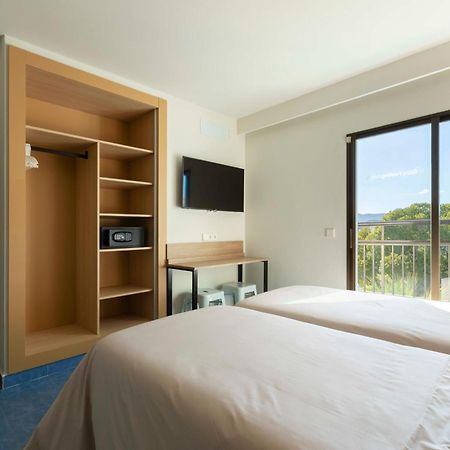 The Blue Apartments - Adults Only San Antonio  Bagian luar foto