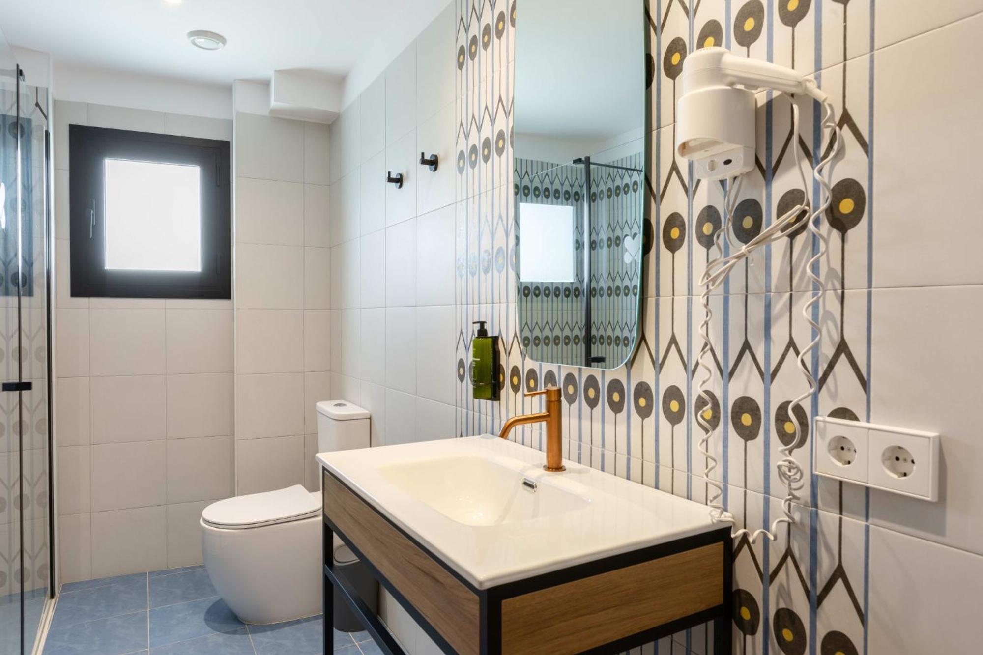 The Blue Apartments - Adults Only San Antonio  Bagian luar foto