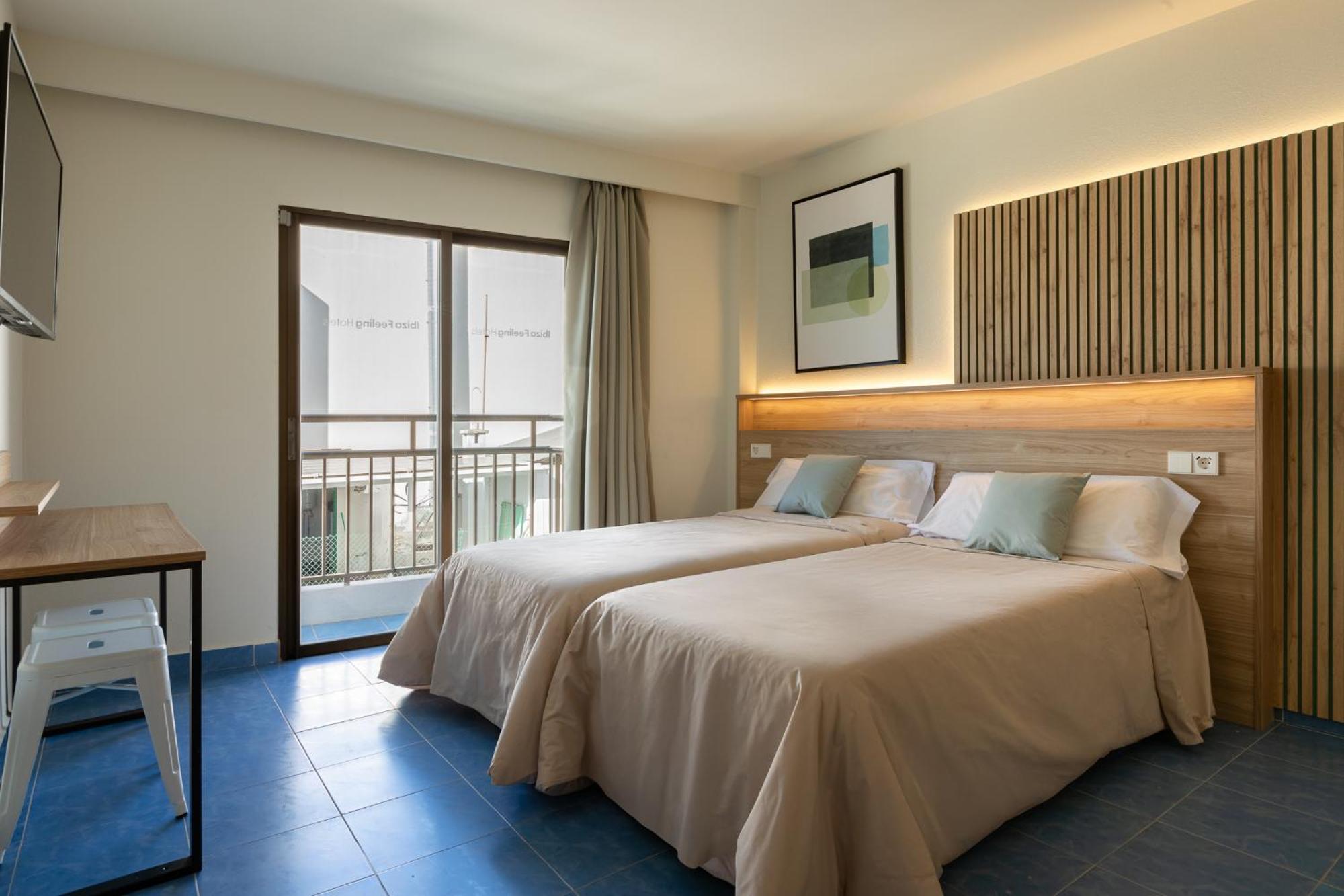 The Blue Apartments - Adults Only San Antonio  Bagian luar foto